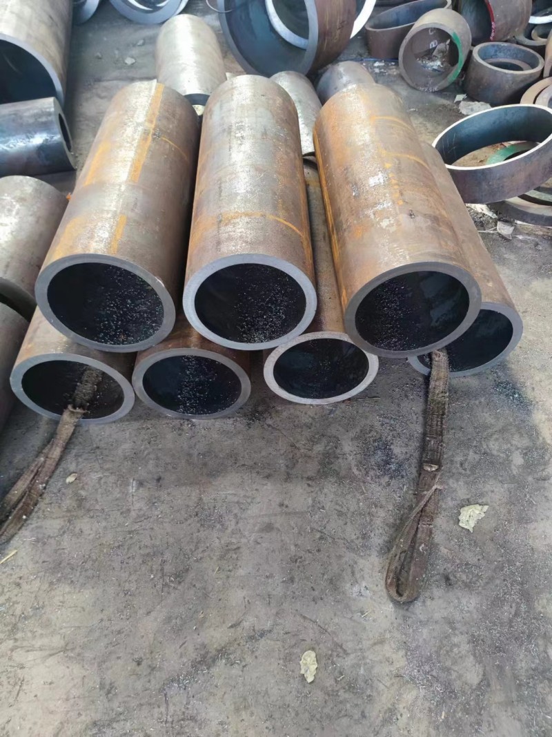 綦江綦江綦江12Cr1MovG无缝钢管切割